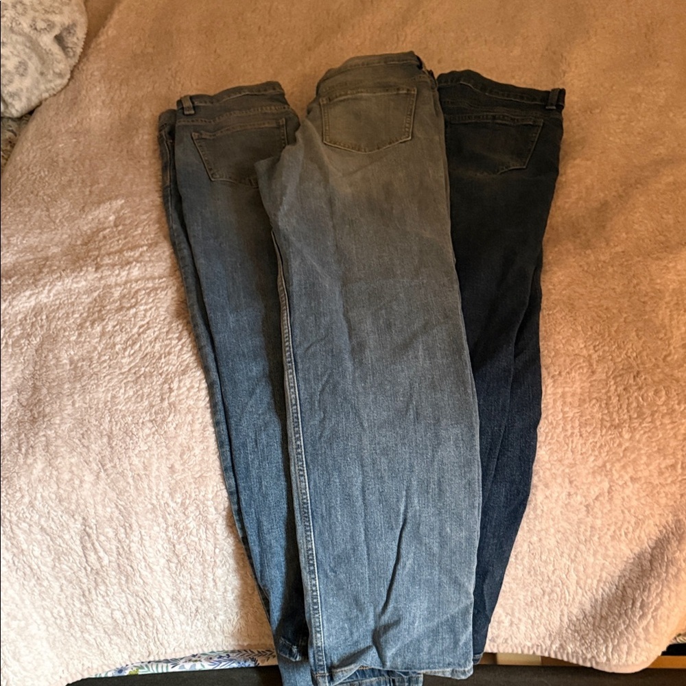 3️⃣ Pairs Of Boys Jeans